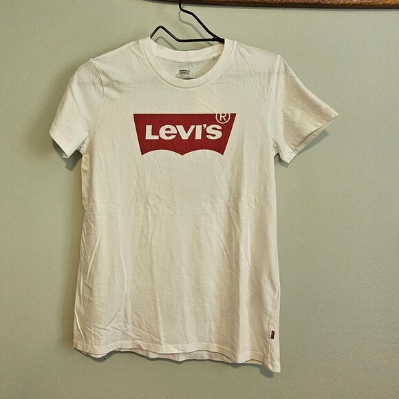 !!!NWT!!! Men’s 100% Cotton White Levi T-Shirt Irregular, Small - Picture 1 of 7